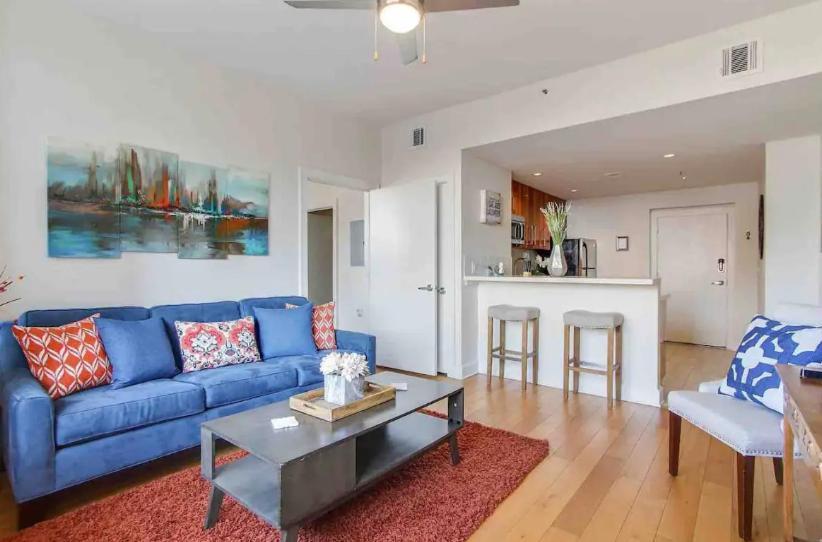 Amazing Condos Beautiful View 2 Blocks To French Quarter, Small Rooftop Pool, Gym, Seanger Theater, Super Dome, And Bourbon St New Orleans Exterior photo